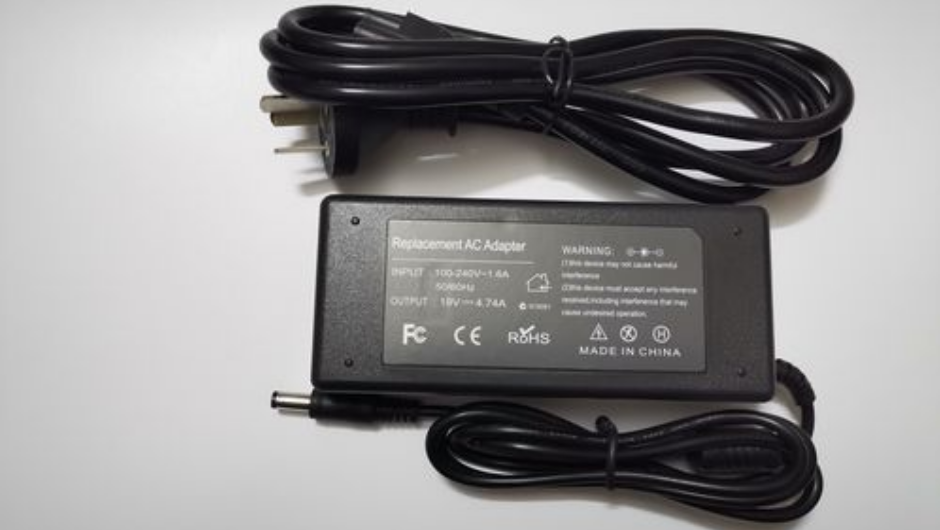 电源适配器SSR拓扑结构AC-DC降压型驱动芯片系列SM8022BS型号推荐封面图